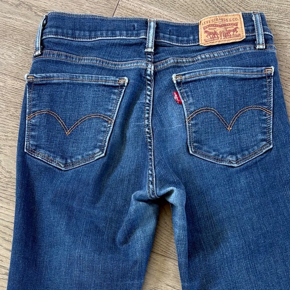 Levi’s 710 Super Skinny Jeans - Picture 4 of 8